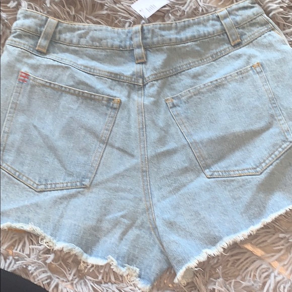 Urban Outfitters Denim Shorts Size 28 - Picture 3 of 7